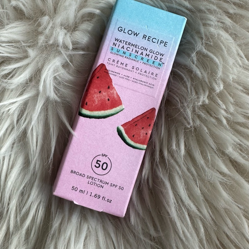 NIB Glow Recipe Watermelon Glow Sunscreen 🍉